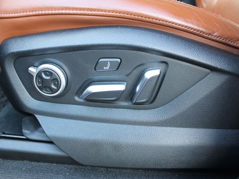 Used 2019 Audi Q7 3.0T Prestige image 27