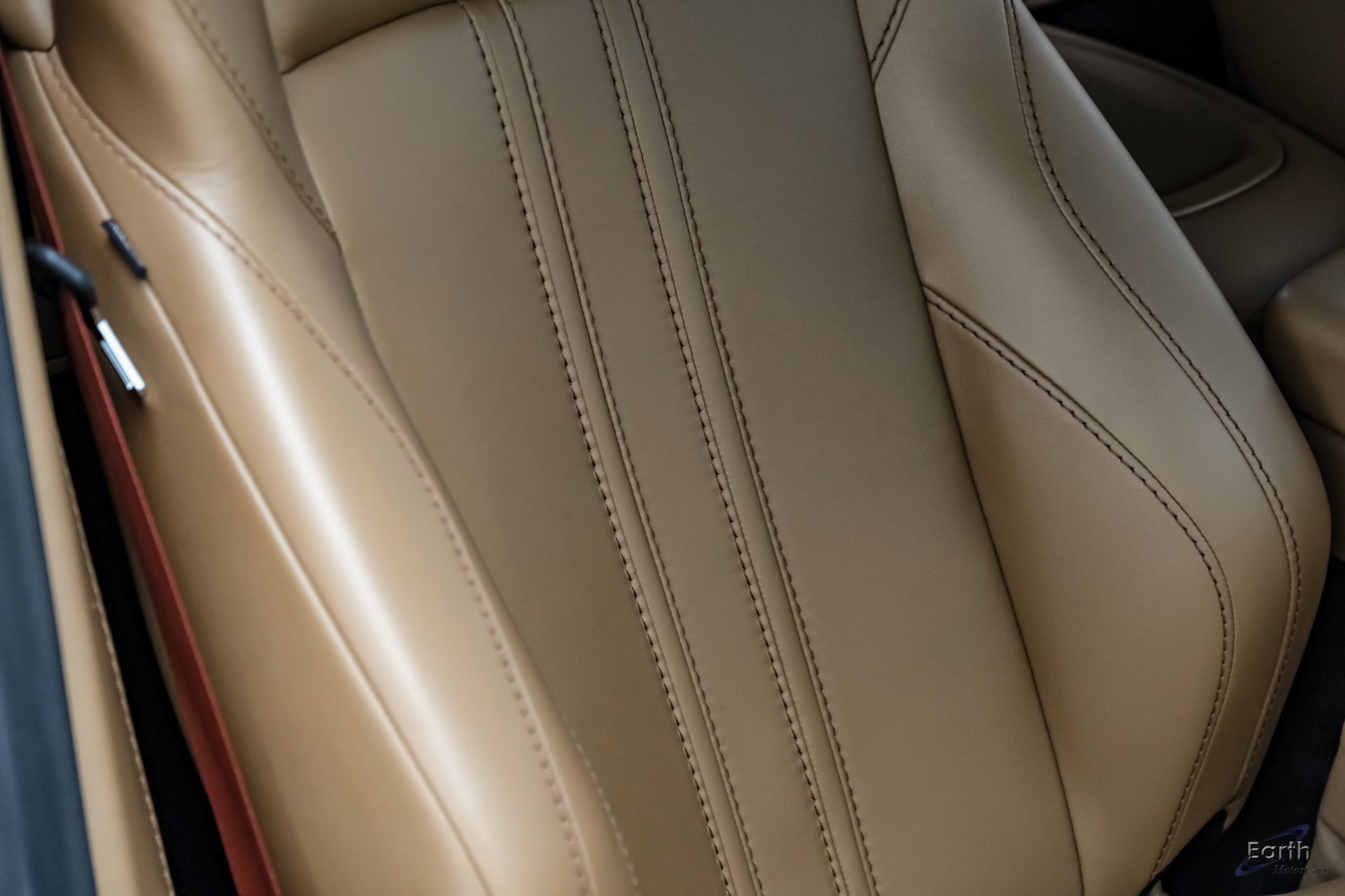 Used 2020 Aston Martin V8 Vantage Coupe RWD image 55