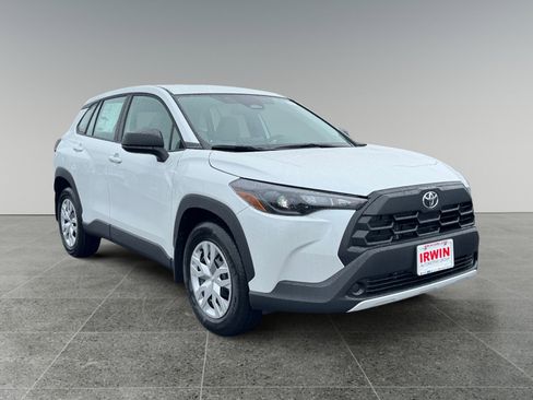 New 2026 Toyota Corolla Cross L AWD/4WD image 7