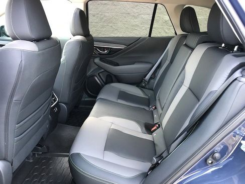 Certified 2025 Subaru Outback Onyx Edition w/ Popular Package #2 image 7