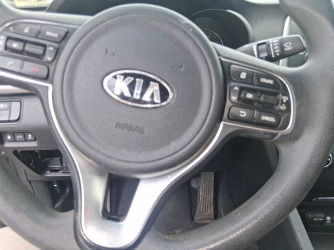 Used 2017 Kia Optima LX FWD image 15