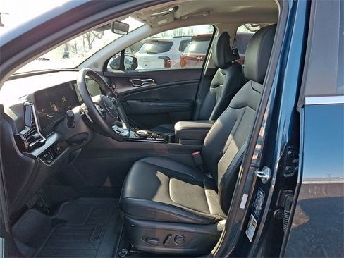 Certified 2023 Kia Sportage EX image 11