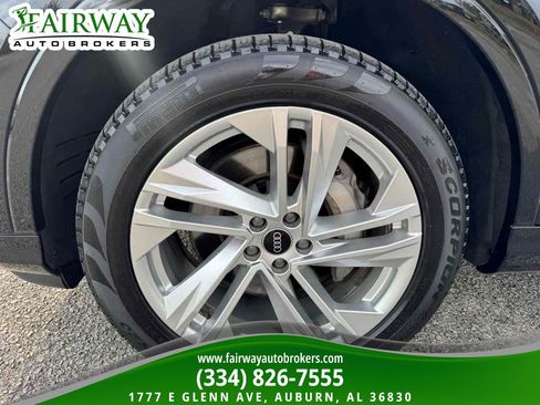 Used 2023 Audi Q7 3.0T Premium Plus image 32