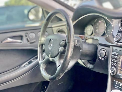 Used 2006 Mercedes-Benz CLS 500 image 9