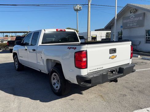 Used 2018 Chevrolet Silverado 1500 W/T w/ Trailering Package image 4