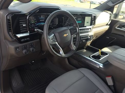 Used 2024 Chevrolet Silverado 2500 LTZ w/ LTZ Plus Package AWD/4WD image 12
