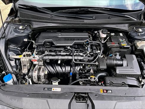 Used 2023 Hyundai Elantra SEL FWD image 30