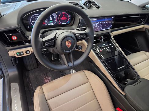 New 2026 Porsche Panamera 4 E-Hybrid AWD/4WD image 4