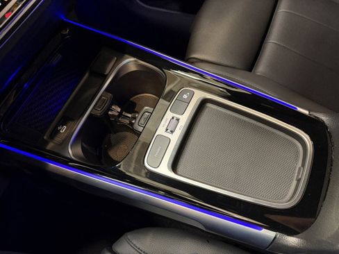 Used 2024 Mercedes-Benz GLB 250 image 15