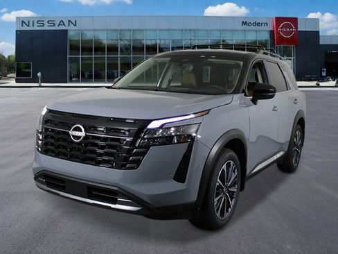 New 2026 Nissan Pathfinder Platinum w/ Cargo Package FWD image 1