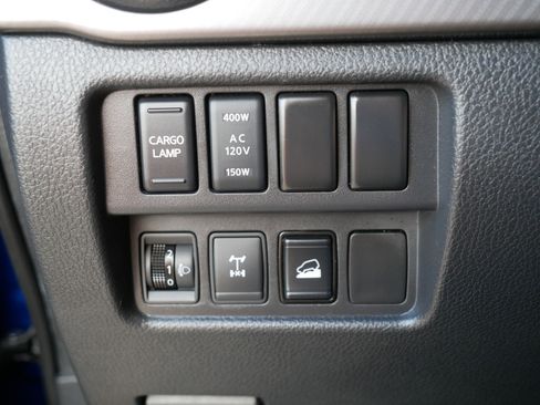 Used 2021 Nissan Titan PRO-4X w/ Pro-4x Convenience Package AWD/4WD image 26