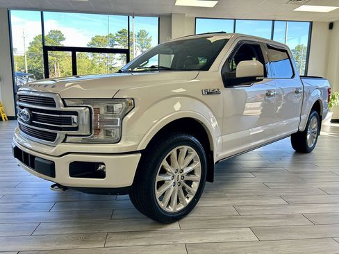 Used 2019 Ford F150 Limited image 3