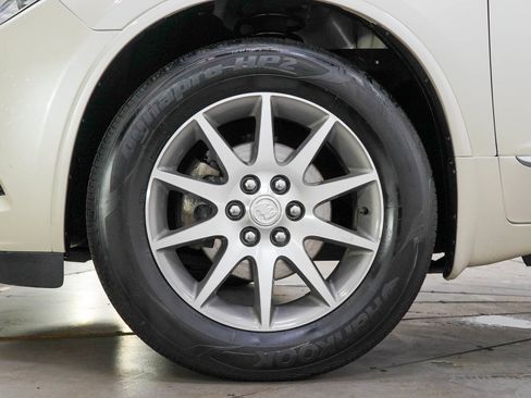 Used 2014 Buick Enclave Leather FWD image 28