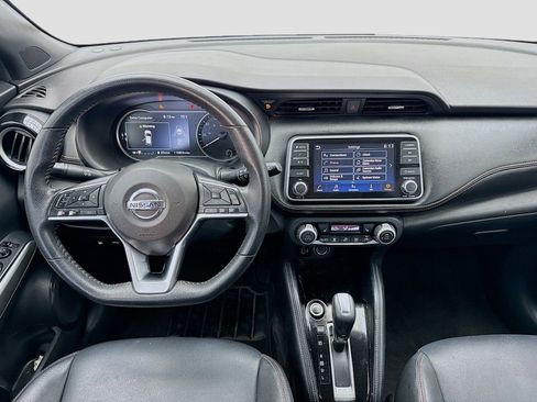 Used 2020 Nissan Kicks SR w/ SR Premium Package FWD image 14