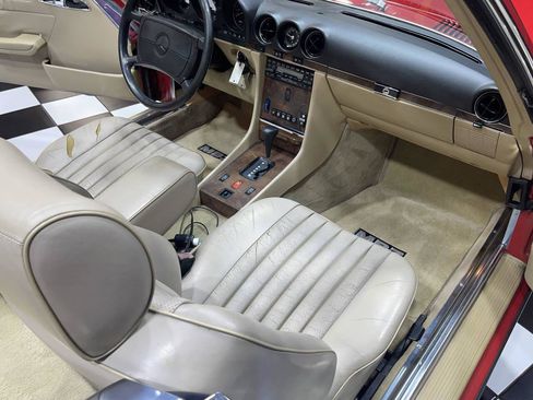 Used 1989 Mercedes-Benz 560 SL image 53