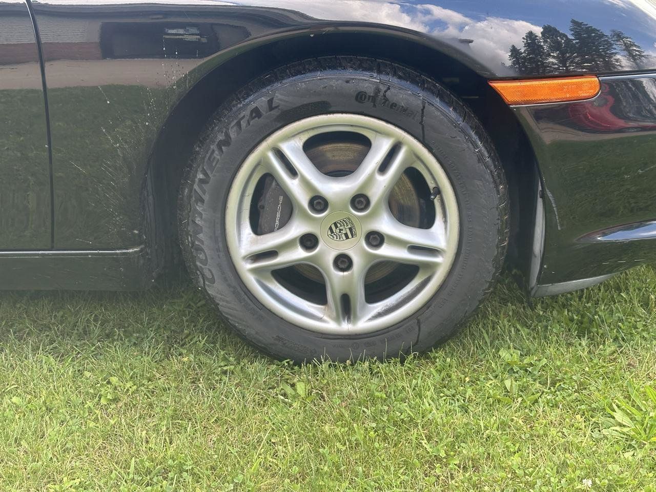 Used 2003 Porsche Boxster RWD image 7