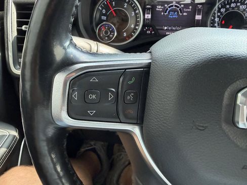 Used 2020 RAM 1500 Laramie AWD/4WD image 29