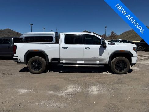 Used 2021 GMC Sierra 2500 Denali AWD/4WD image 3