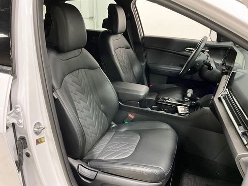 Used 2024 Kia Sportage X-Line w/ X-Line Premium Package image 7