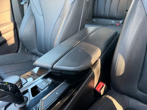 Used 2018 BMW 530i xDrive image 27