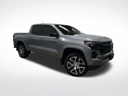 Used 2024 Chevrolet Colorado Z71 w/ Z71 Convenience Package 2 image 44