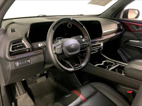 Used 2024 Chevrolet Traverse RS w/ LPO, Floor Liner Package AWD/4WD image 14