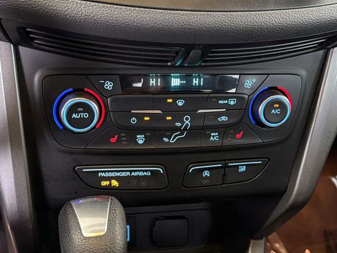 Used 2017 Ford Escape SE FWD image 24