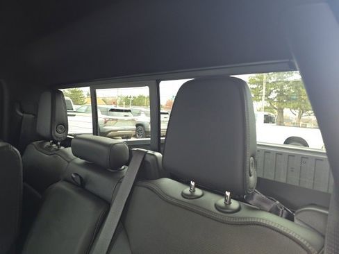 Used 2024 Chevrolet Silverado 1500 High Country image 13