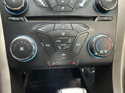 Used 2013 Ford Fusion SE FWD image 29
