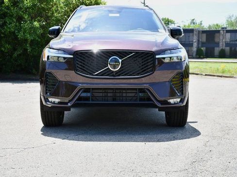 New 2026 Volvo XC60 B5 Plus w/ Protection Package Premier AWD/4WD image 2