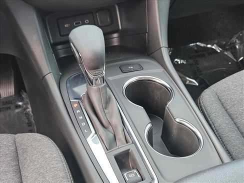 Used 2023 Chevrolet Equinox LT image 19