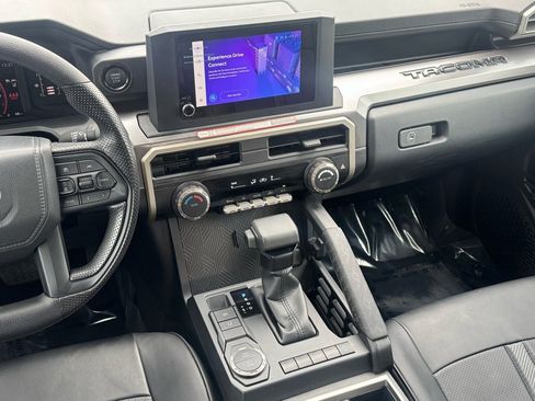 Used 2025 Toyota Tacoma SR5 image 26