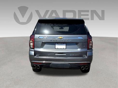 Used 2022 Chevrolet Suburban Premier AWD/4WD image 24