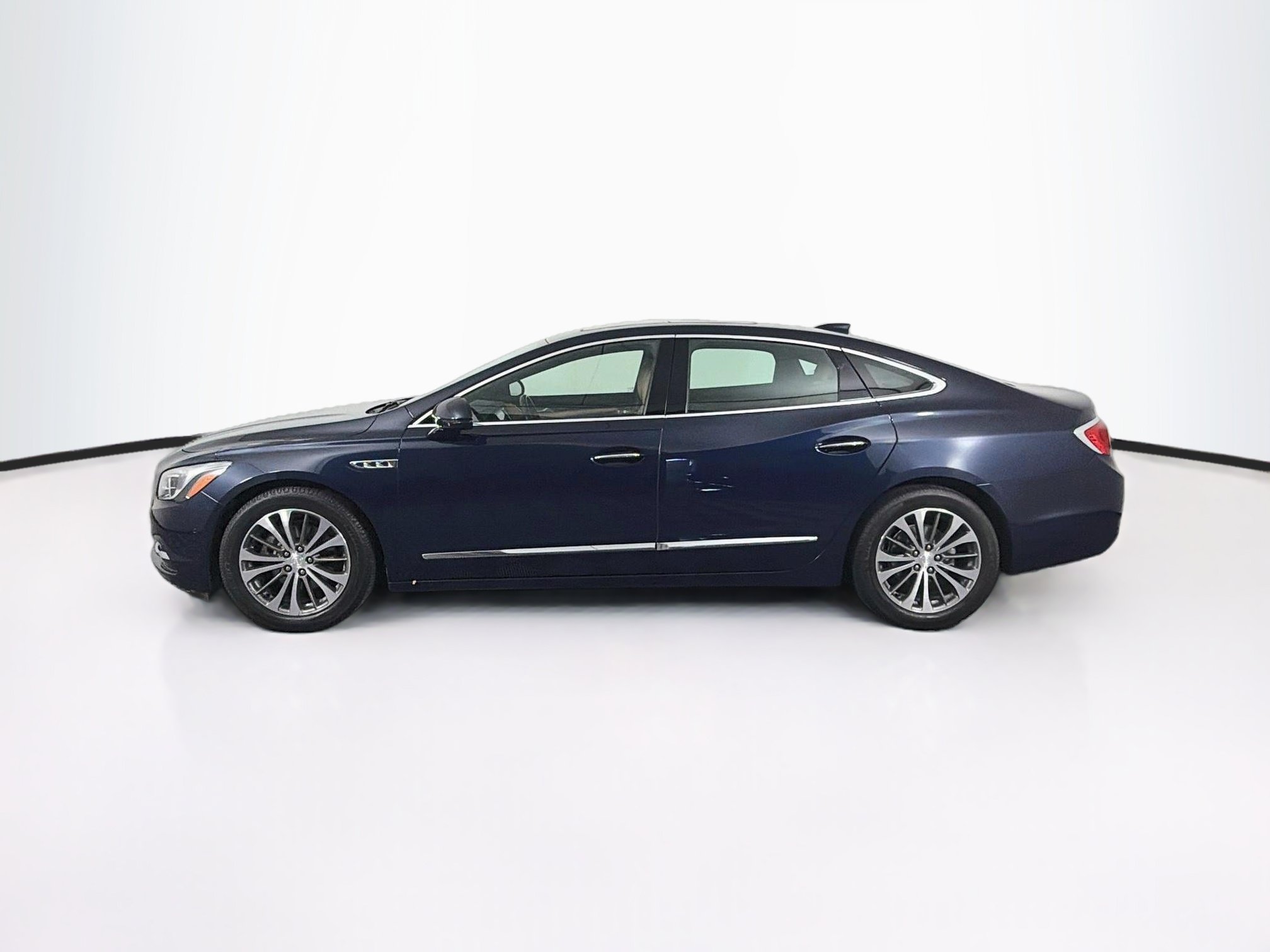 Used 2017 Buick LaCrosse Premium w/ Driver Confidence Package #2 AWD/4WD image 4