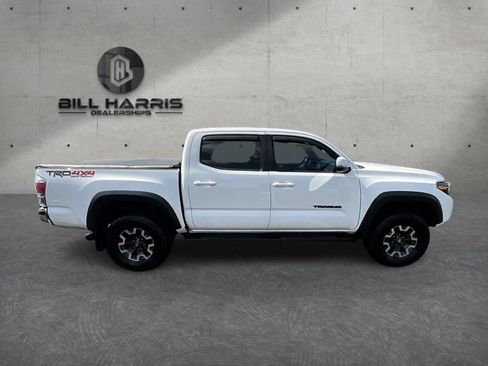 Used 2023 Toyota Tacoma TRD Off-Road AWD/4WD image 4