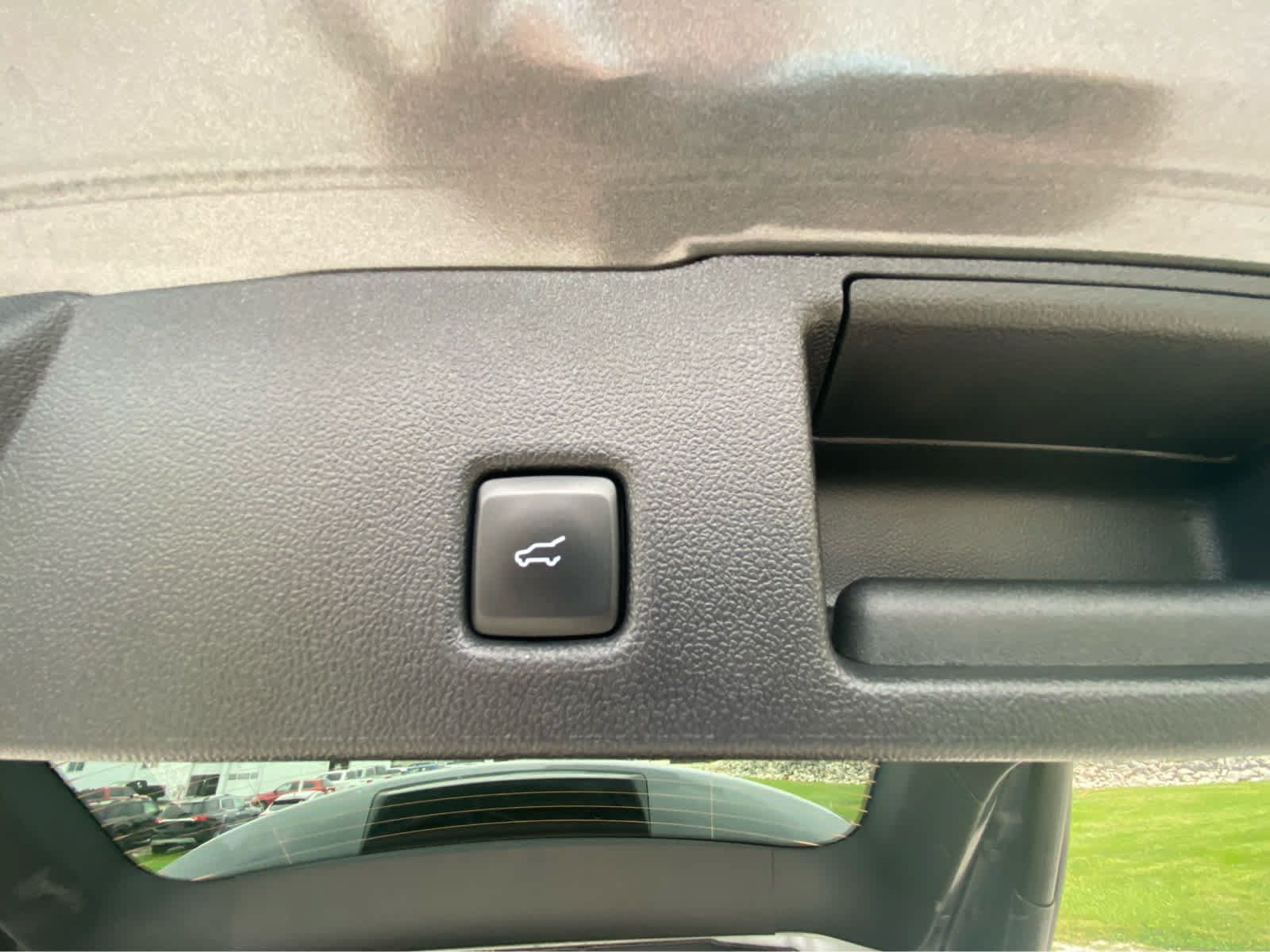 Used 2025 Ford Escape Platinum AWD/4WD image 11