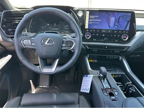 New 2026 Lexus TX 550h AWD Plug-In Hybrid image 38