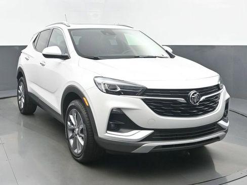 Used 2023 Buick Encore GX Essence w/ Experience Buick Package image 8
