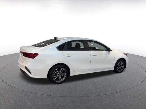 Used 2024 Kia Forte LXS image 15