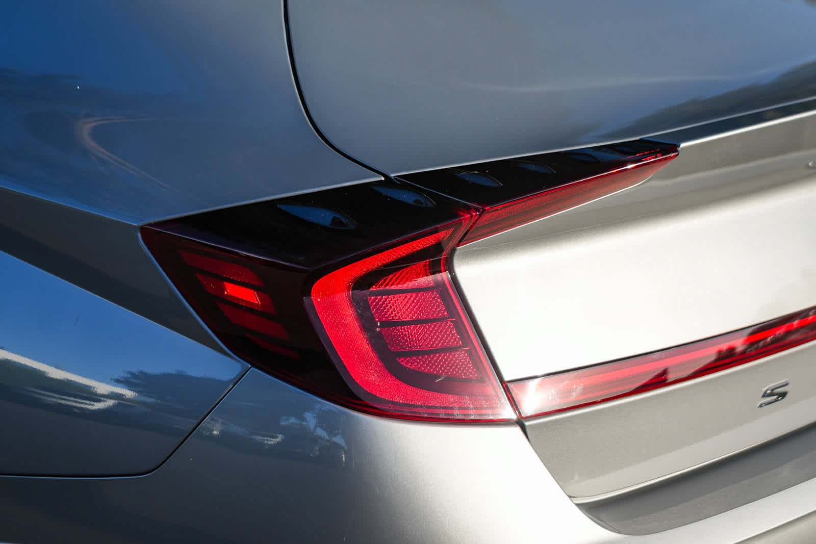 Used 2023 Hyundai Sonata SEL w/ Preferred Accessory Package FWD image 8