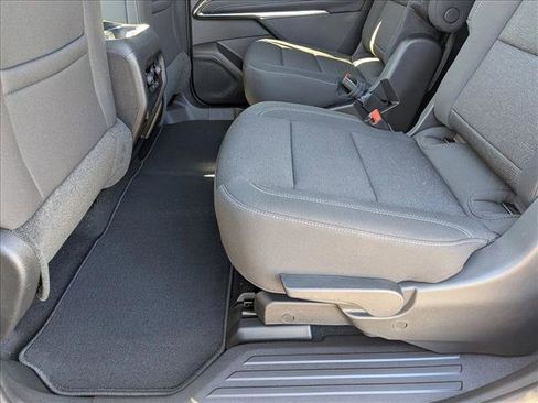 New 2026 Chevrolet Traverse LT image 16