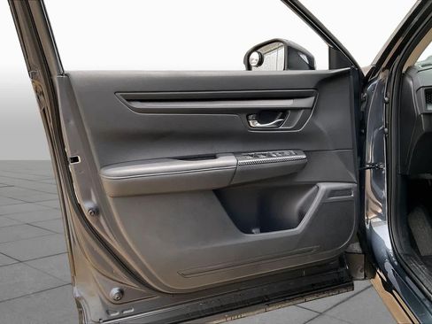Used 2025 Honda CR-V LX image 21