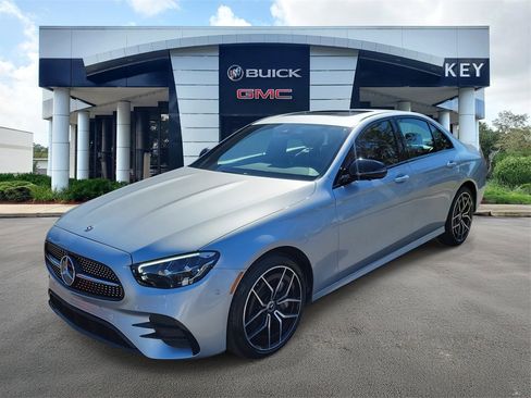 Used 2022 Mercedes-Benz E 350 Sedan image 3