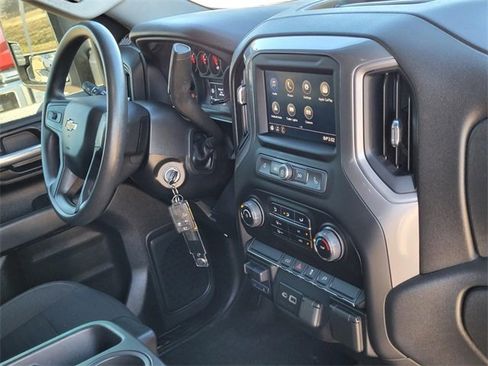 Used 2022 Chevrolet Silverado 2500 Custom w/ Custom Convenience Package image 10