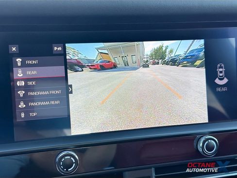 Used 2022 Porsche Macan S AWD/4WD image 14