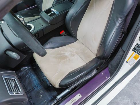 Used 2011 Aston Martin V12 Vantage Coupe image 51