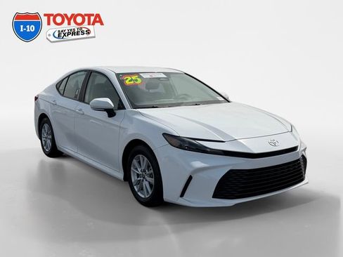 Certified 2025 Toyota Camry LE FWD image 7