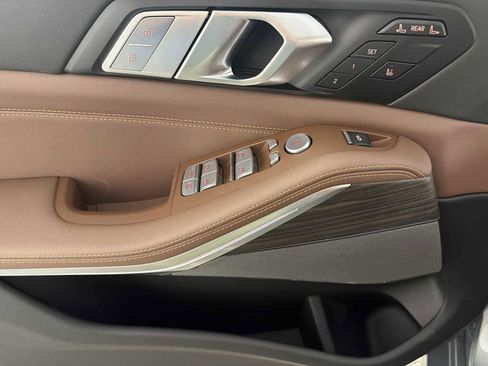 New 2026 BMW X7 xDrive40i image 13