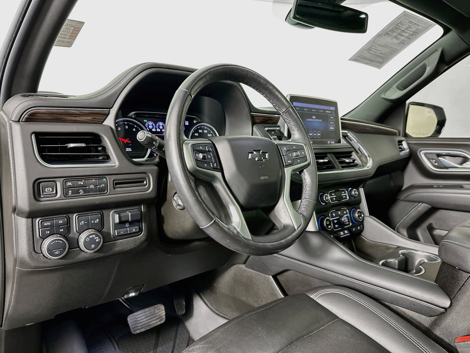 Used 2021 Chevrolet Tahoe Z71 w/ Z71 Off-Road Package AWD/4WD image 10