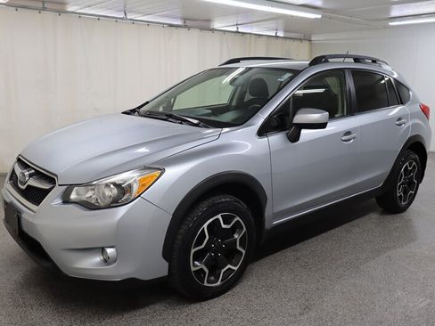 Used 2015 Subaru Crosstrek 2.0i Premium AWD/4WD image 3